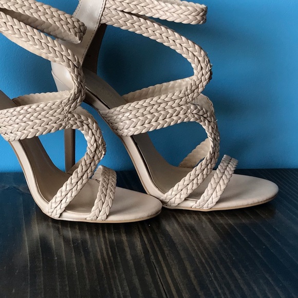 Nude Cage stilettos - Picture 3 of 6